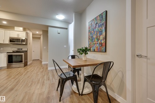 7404 81 Avenue, Edmonton, AB - Indoor