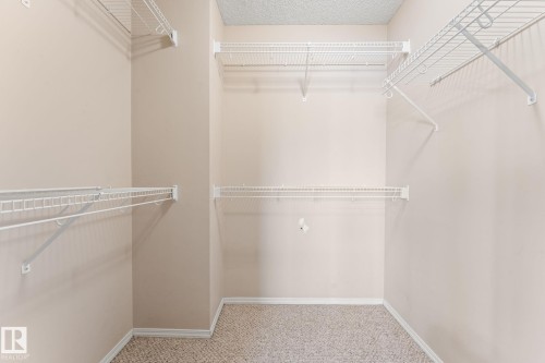 14076 152 Avenue, Edmonton, AB - Indoor With Storage