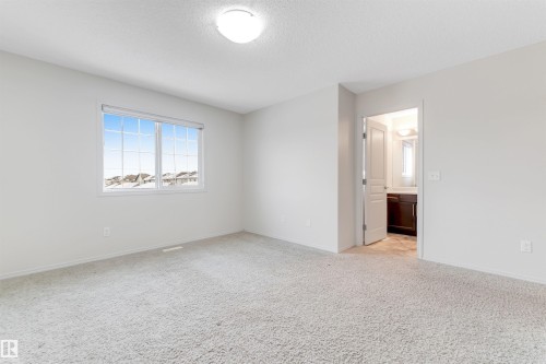 2624 16 Street, Edmonton, AB - Indoor Photo Showing Other Room