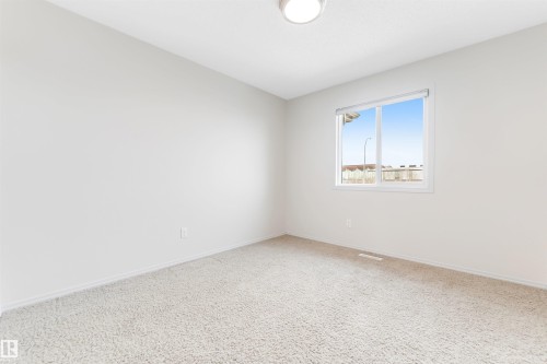 2624 16 Street, Edmonton, AB - Indoor Photo Showing Other Room