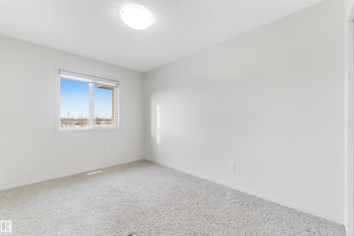 2624 16 Street, Edmonton, AB - Indoor Photo Showing Other Room