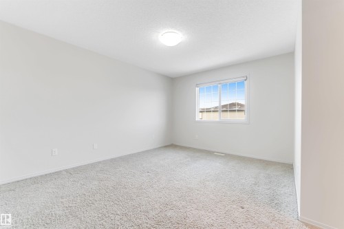2624 16 Street, Edmonton, AB - Indoor Photo Showing Other Room