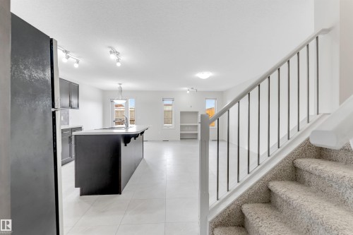 2624 16 Street, Edmonton, AB - Indoor Photo Showing Other Room