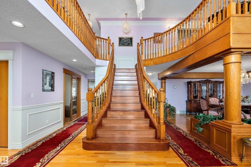 93 Cormack Crescent, Edmonton, AB - Indoor Photo Showing Other Room