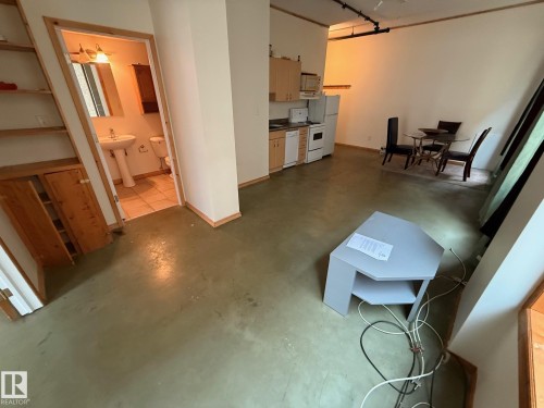 505 10024 Jasper Avenue, Edmonton, AB - Indoor Photo Showing Other Room
