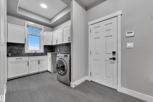 4107 Westcliff Heath, Edmonton, AB - Indoor Photo Showing Laundry Room