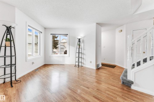 5 1033 Youville Drive W, Edmonton, AB - Indoor Photo Showing Other Room