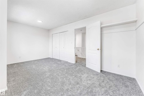 5 1033 Youville Drive W, Edmonton, AB - Indoor Photo Showing Other Room