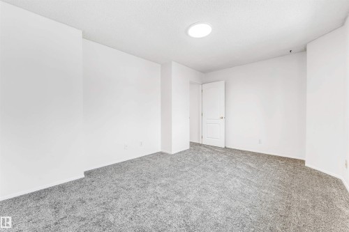 5 1033 Youville Drive W, Edmonton, AB - Indoor Photo Showing Other Room