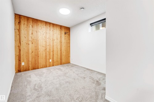 5 1033 Youville Drive W, Edmonton, AB - Indoor Photo Showing Other Room