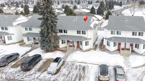 5 1033 Youville Drive W, Edmonton, AB - Outdoor With Facade