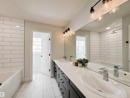 14 Laderoute Place, St. Albert, AB - Indoor Photo Showing Bathroom