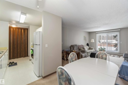 214 4608 52 Avenue, Stony Plain, AB - Indoor Photo Showing Dining Room
