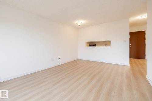 303 10620 104 Street, Edmonton, AB - Indoor Photo Showing Other Room