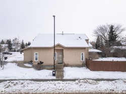 Main entrance to the house - 