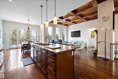 1190 Adamson Drive, Edmonton, AB - Indoor Photo Showing Other Room