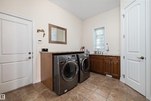 1190 Adamson Drive, Edmonton, AB - Indoor Photo Showing Laundry Room
