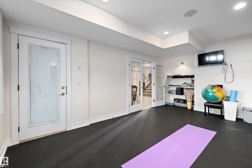 1190 Adamson Drive, Edmonton, AB - Indoor