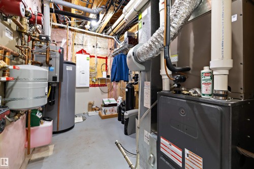 1190 Adamson Drive, Edmonton, AB - Indoor Photo Showing Basement