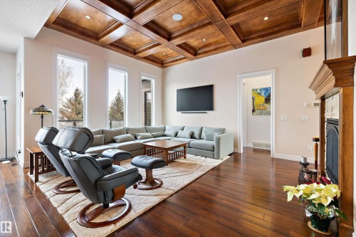 1190 Adamson Drive, Edmonton, AB - Indoor