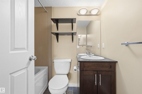 221 1070 Mcconachie Boulevard, Edmonton, AB - Indoor Photo Showing Bathroom