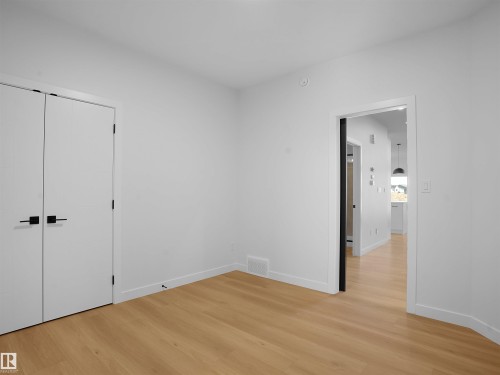 3307 Chernowski Way Sw, Edmonton, AB - Indoor Photo Showing Other Room