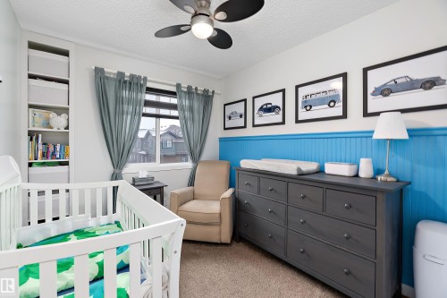 1 3305 Orchards Link, Edmonton, AB - Indoor Photo Showing Bedroom