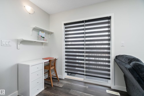 1 3305 Orchards Link, Edmonton, AB - Indoor