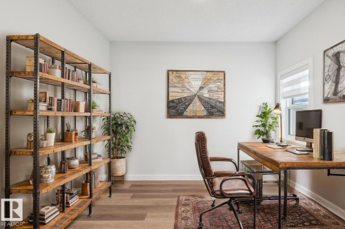 19007 20 Avenue, Edmonton, AB - Indoor