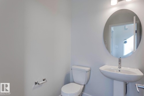 19007 20 Avenue, Edmonton, AB - Indoor Photo Showing Bathroom
