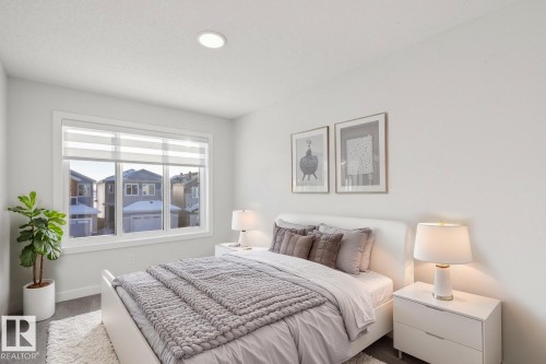 19007 20 Avenue, Edmonton, AB - Indoor Photo Showing Bedroom