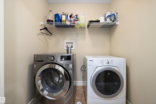 2407 Casselman Crescent, Edmonton, AB - Indoor Photo Showing Laundry Room
