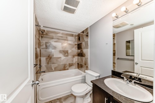 117 5816 Mullen Place, Edmonton, AB - Indoor Photo Showing Bathroom