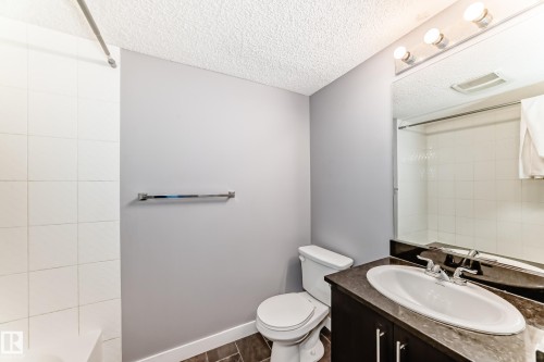 117 5816 Mullen Place, Edmonton, AB - Indoor Photo Showing Bathroom