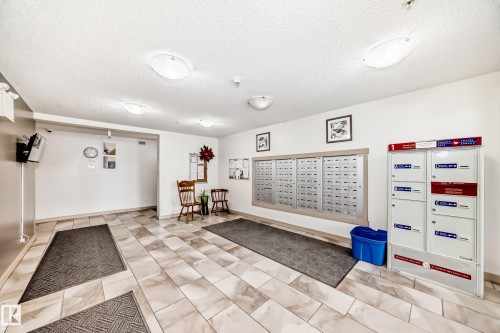 117 5816 Mullen Place, Edmonton, AB - Indoor Photo Showing Other Room