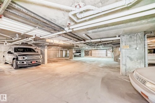 117 5816 Mullen Place, Edmonton, AB - Indoor Photo Showing Garage
