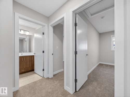 1081 Berg Place, Leduc, AB - Indoor Photo Showing Other Room