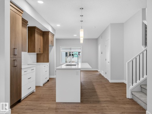 1081 Berg Place, Leduc, AB - Indoor Photo Showing Kitchen