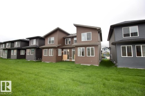 Upper 6414 27 Avenue, Edmonton, AB - Outdoor