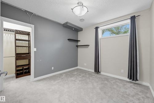 976 Hollingsworth Bend, Edmonton, AB - Indoor Photo Showing Other Room