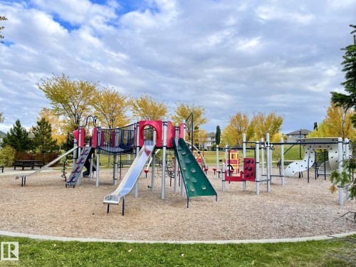 976 Hollingsworth Bend, Edmonton, AB - Outdoor