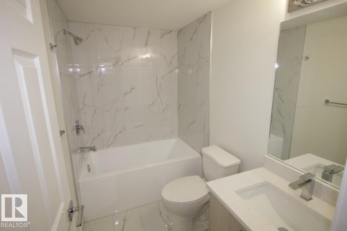 Bsmt 8841 Carson Way, Edmonton, AB - Indoor Photo Showing Bathroom