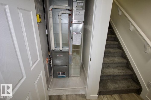 Bsmt 8841 Carson Way, Edmonton, AB - Indoor Photo Showing Other Room