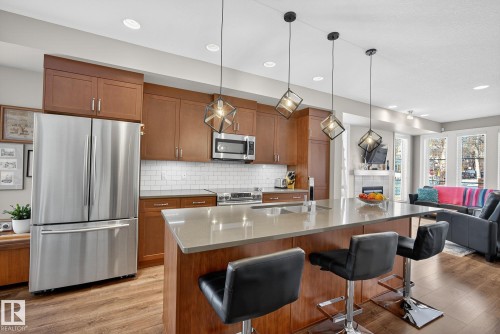 9015 92 Avenue, Edmonton, AB 