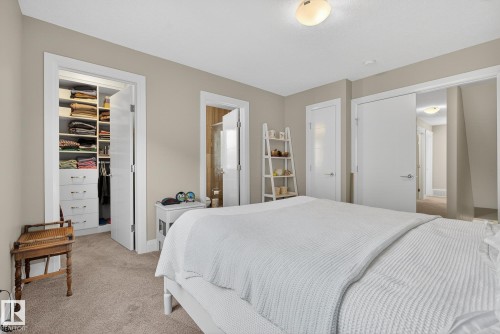 9015 92 Avenue, Edmonton, AB 