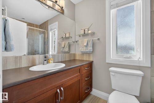 9015 92 Avenue, Edmonton, AB 