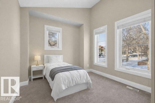 9015 92 Avenue, Edmonton, AB 