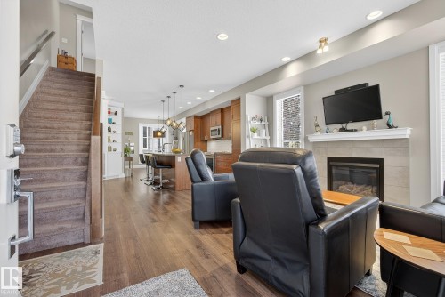 9015 92 Avenue, Edmonton, AB 