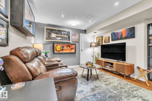 39 500 Lessard Drive, Edmonton, AB - Indoor