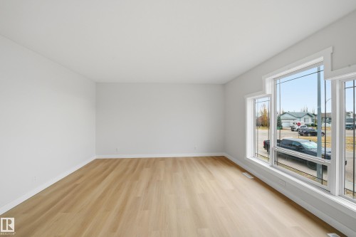 120 Premiere Crescent, Blackfalds, AB - Indoor Photo Showing Other Room